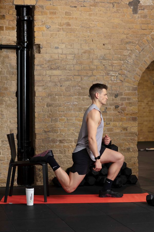 chair bulgarian split squat step 4