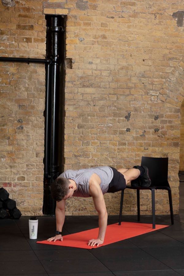 chair decline press-up step 1